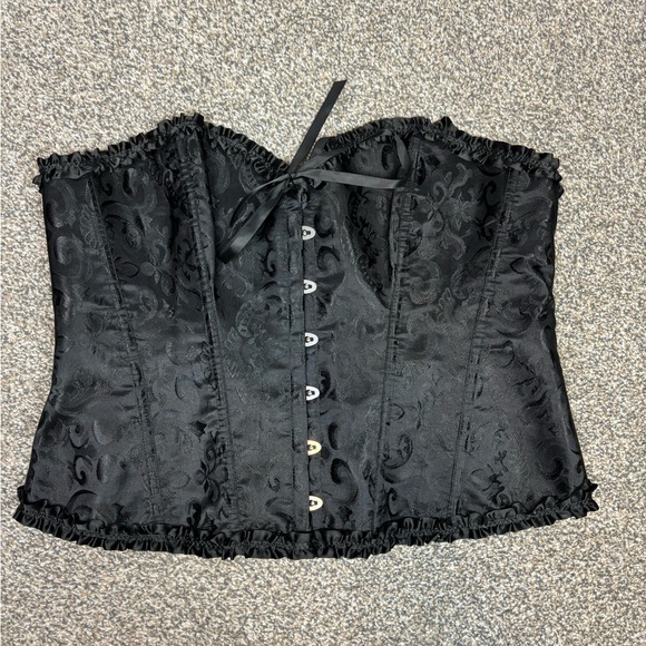 Other - Black lace up corset‎